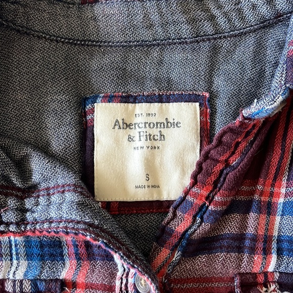 ABERCROMBIE PLAID BUTTON UP - Picture 2 of 3